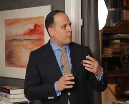 Sven Raphael Schneider Henrik Hjerl Témoignage Profil Sven Raphael Schneider, PDG et fondateur, Gentleman's Gazette