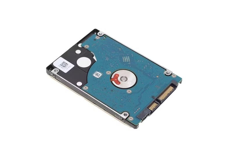 Un SSHD sur fond blanc.