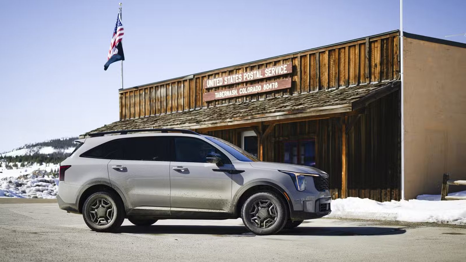 Photo de profil latérale statique d'un Kia Sorento 2026.