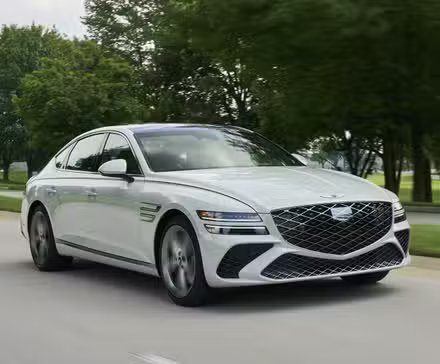 Plan d'action 3/4 avant d'une Genesis G80 2025 