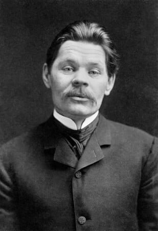 Copie négative en noir et blanc de Maxim Gorky, portrait en demi-longueur, de face par Herman Mishkin, NY