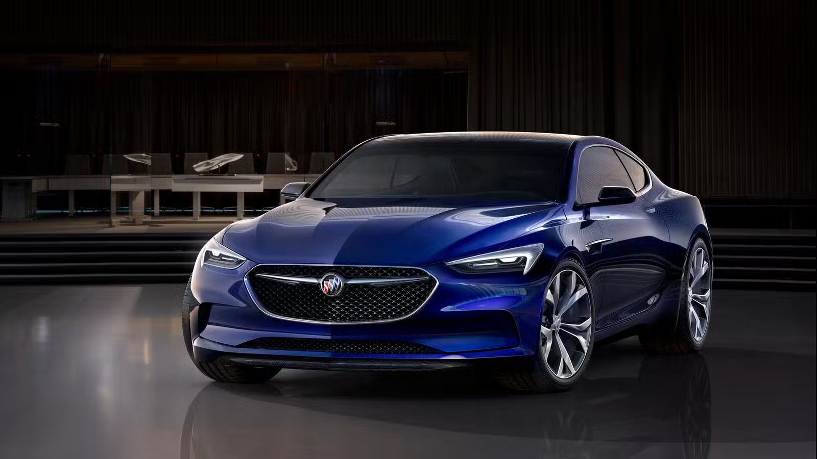 Concept Buick Avista 2016 bleu vif présenté depuis l'avant.