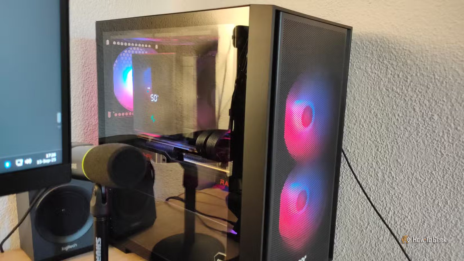 Un PC de jeu de bureau.