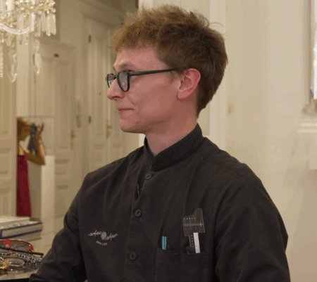 Vidéo phare 1 : "...il est très léger et très confortable sur la peau mais il faut toujours y faire attention..."