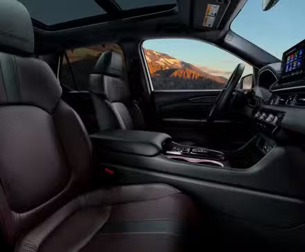 Vue intérieure de la première rangée d'un Honda Pilot Black Edition 2025