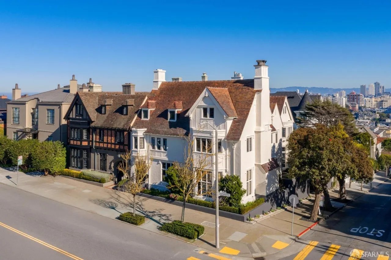 Maisons de plus de 12 millions de dollars à Pacific Heights sans cours avant fermées ni petites cours arrière