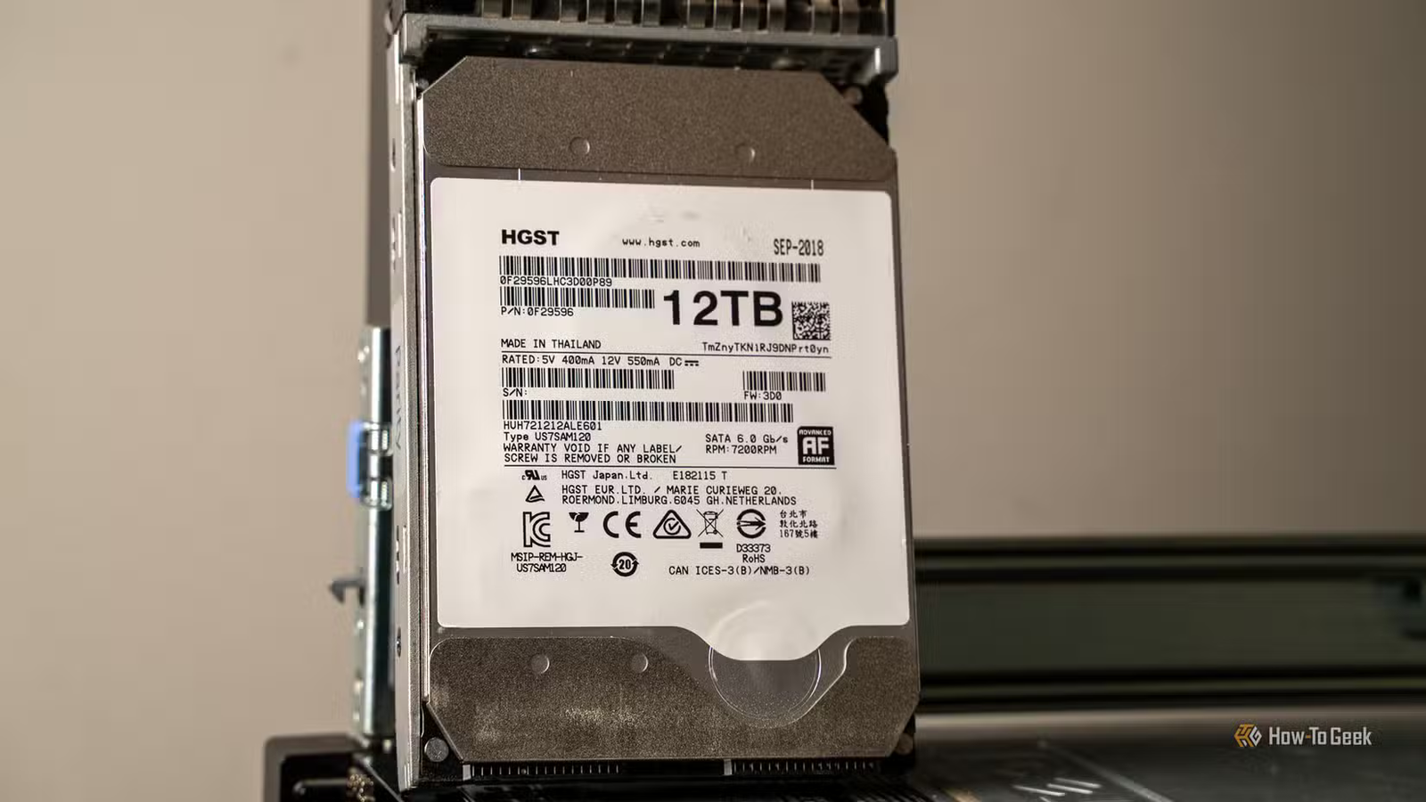 Un disque dur recertifié HGST 12 To Helium.