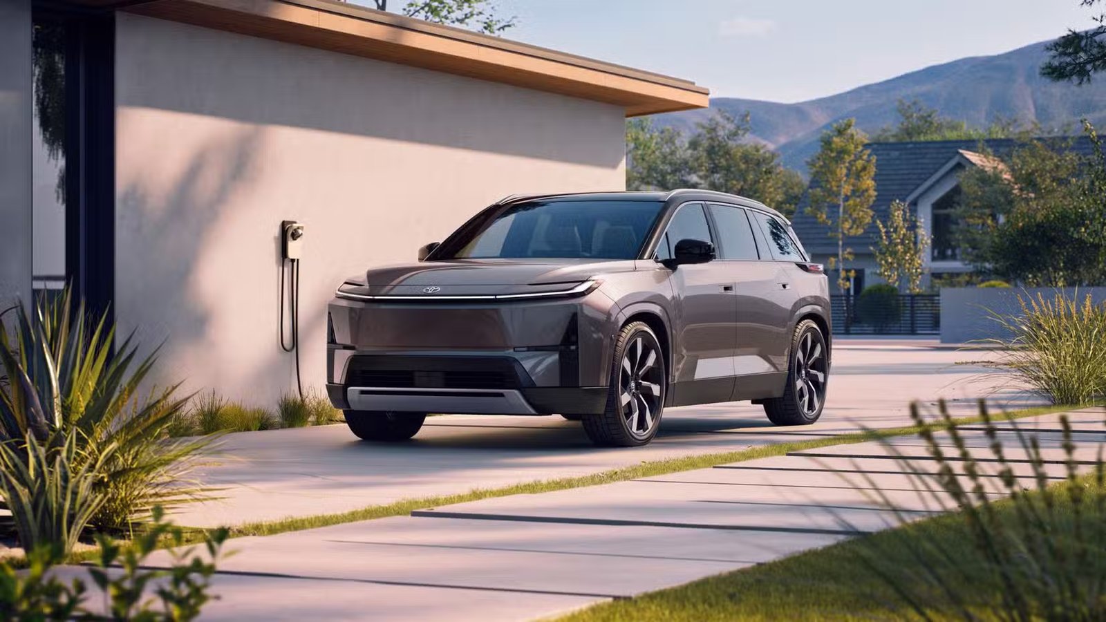 Plan statique 3/4 avant d'un Toyota Highlander Limited 2027.