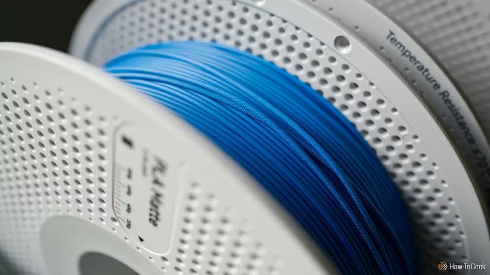 Une bobine de filament mat PLA Bambu Lab.