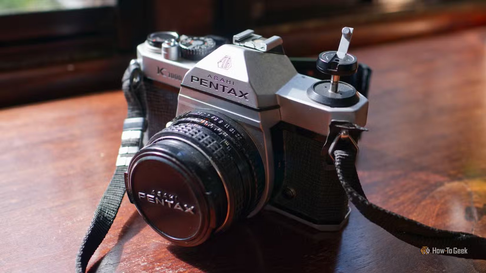 Appareil photo argentique Asahi Pentax K1000 35 mm.