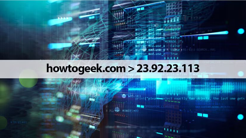 URL et DNS de How-To Geek avec un arrière-plan de thème technologique