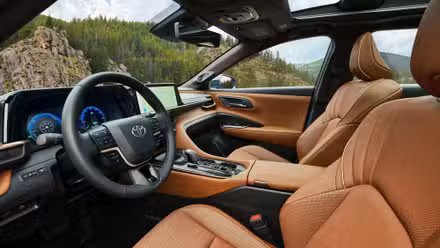 Toyota Crown Signia 2026 
