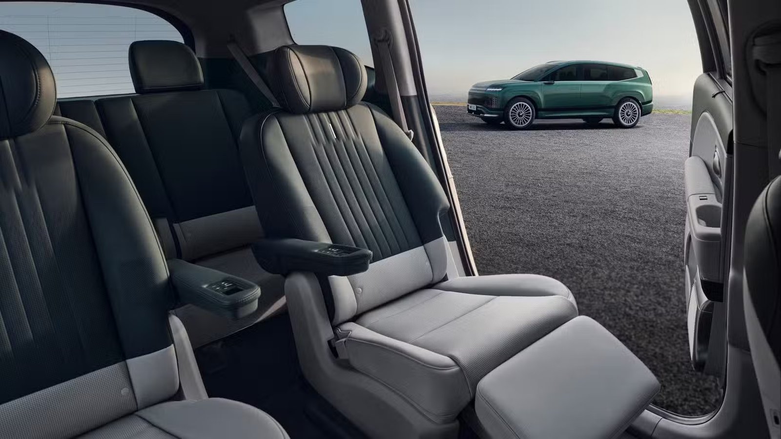 Plan des sièges inclinables de la deuxième rangée à l'intérieur de l'habitacle d'une Hyundai Ioniq 9 2026.