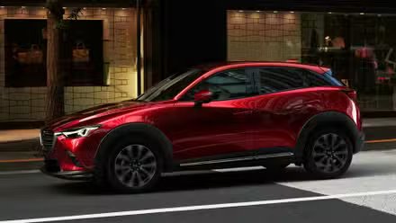 Vue de profil latérale d'un Mazda CX-3 2019