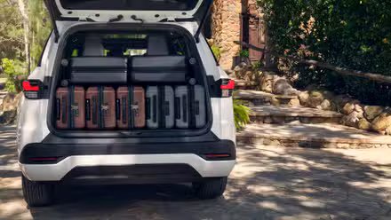Plan du coffre d'un Lexus TX 2025 rempli de bagages