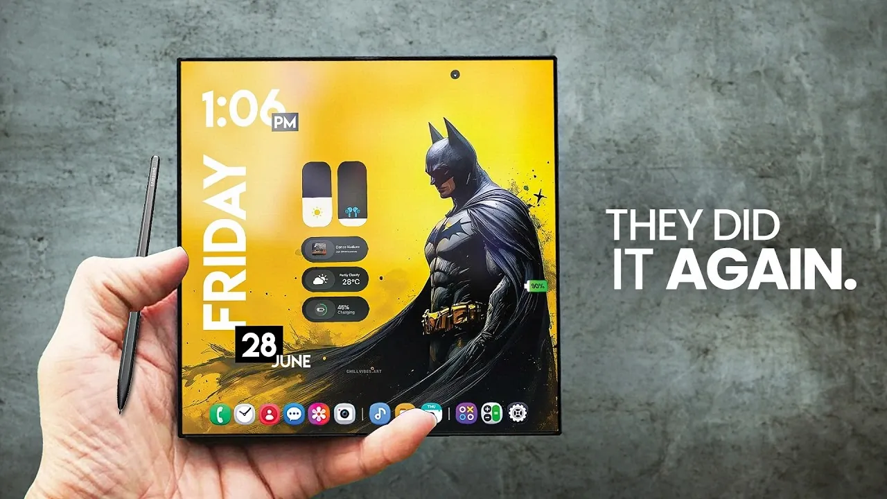 Comparaison côte à côte des Galaxy Z Fold 8 et Z Fold 8 Ultra