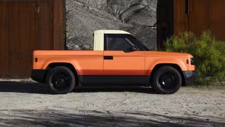 Camionnette électrique modulaire Slate Auto en orange