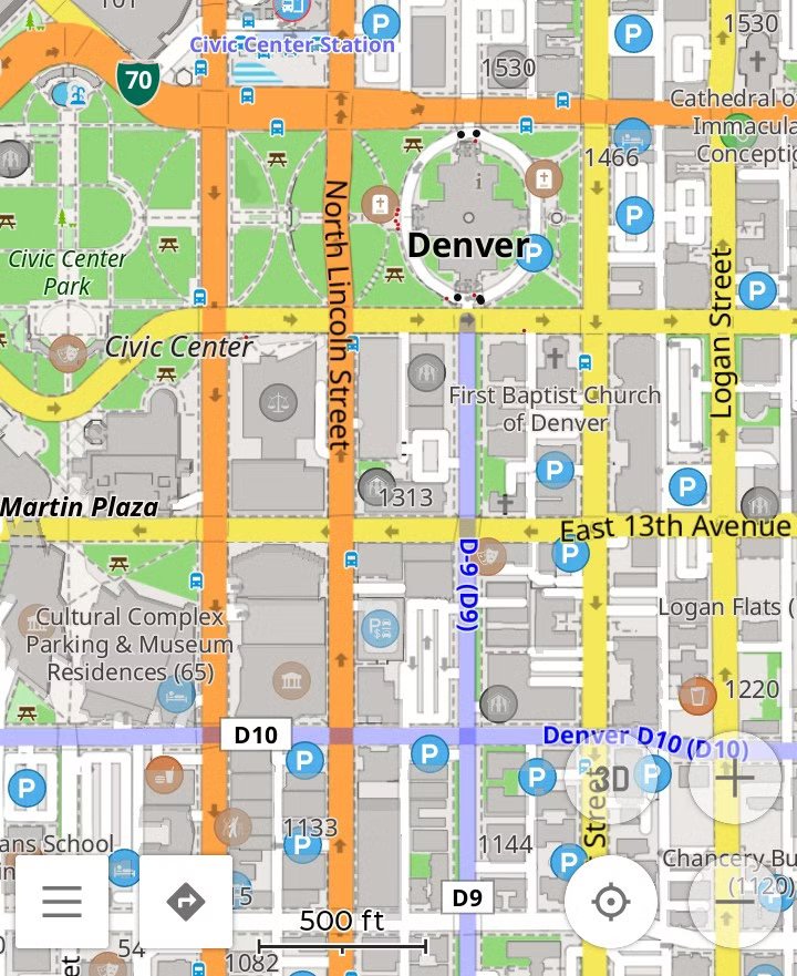 Une carte de Denver montrant les rues et les sentiers dans l'application OSMAnd.