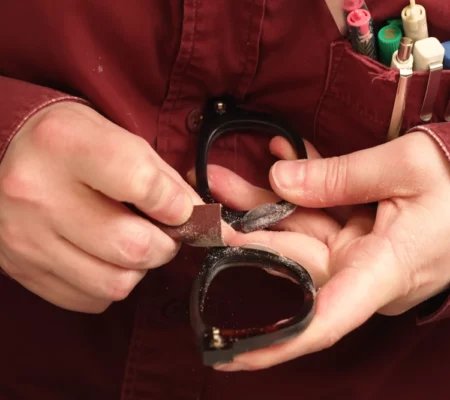 "Vous ne savez que l’ajustement est parfait que lorsque vous arrêtez complètement de penser aux lunettes." - Vidéo Highlight 4