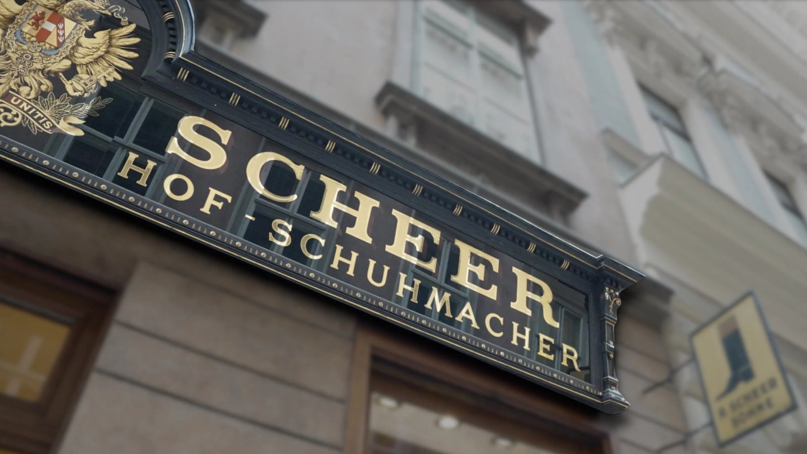 Photo d'un panneau. Il lit, "Scheer Schumacher"