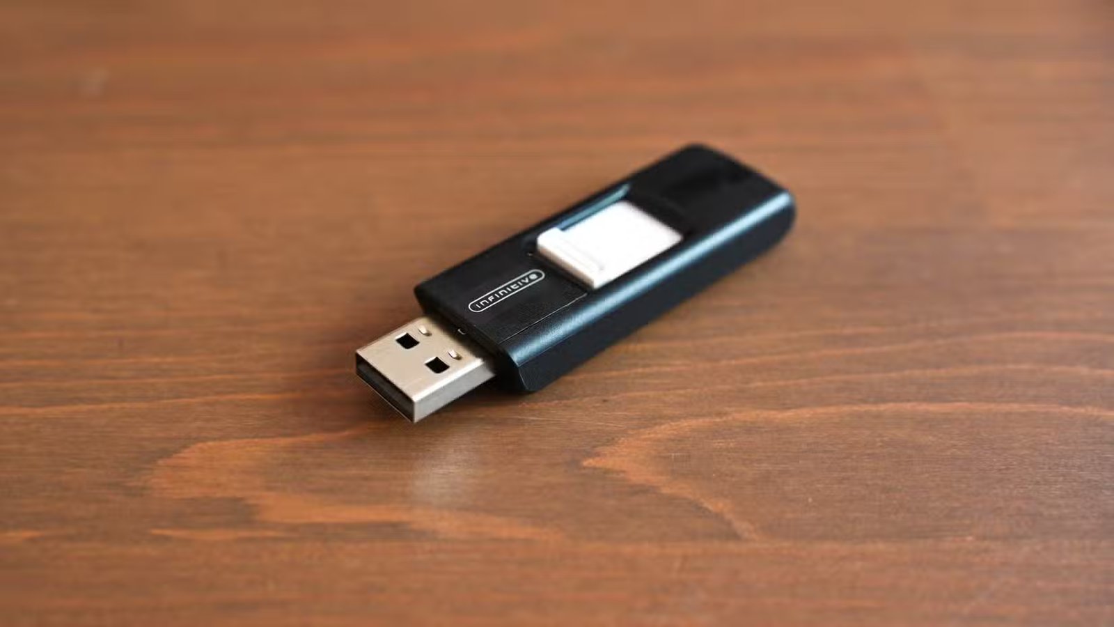 Une clé USB.