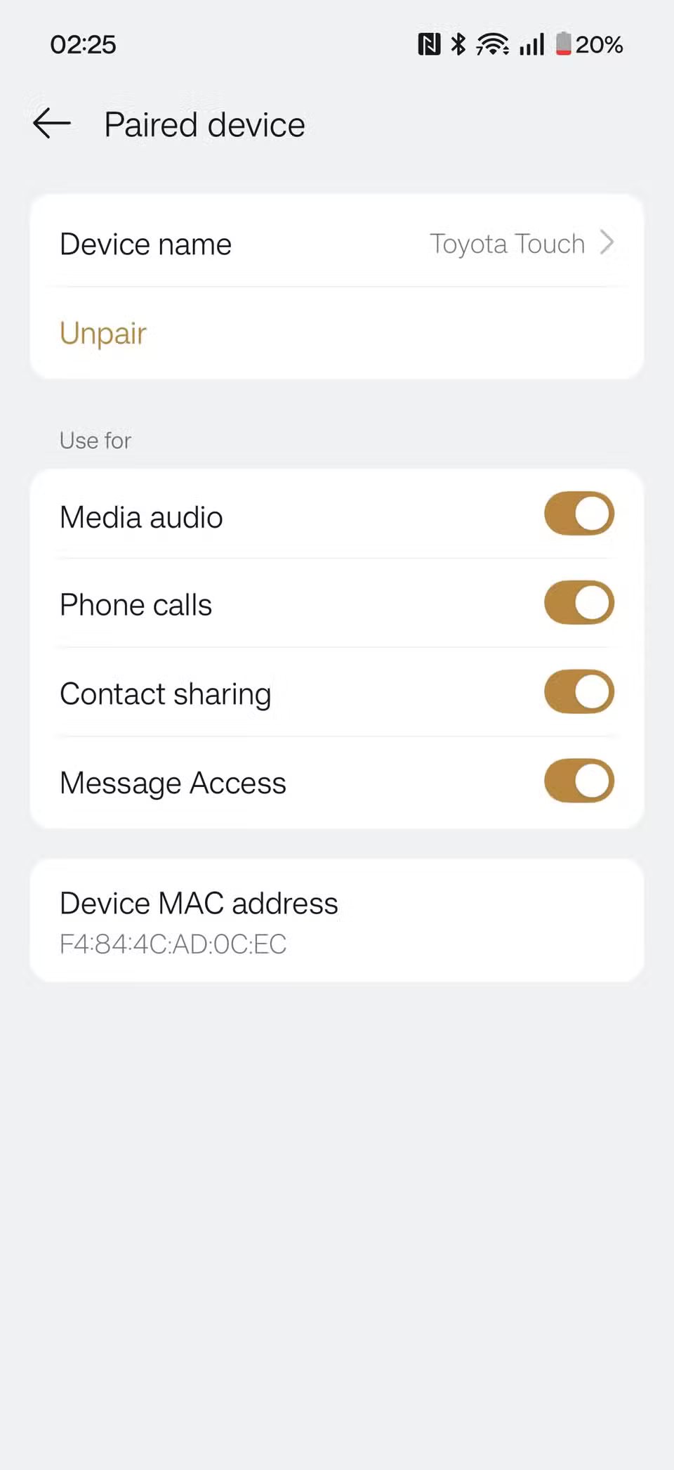 Paramètres Bluetooth sur un téléphone Android avec une voiture connectée.
