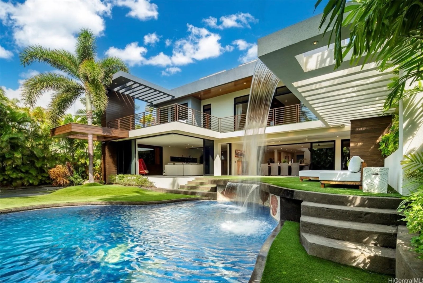 Un manoir de 8 millions de dollars à Paradise, Kahala, Honolulu est beau mais trop grand