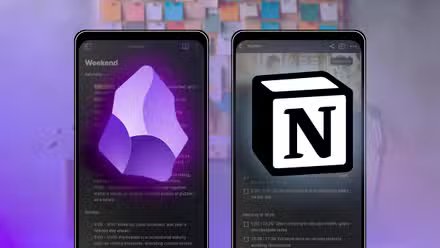 A gauche, un smartphone avec le logo Obsidian, à droite un smartphone avec le logo Notion.