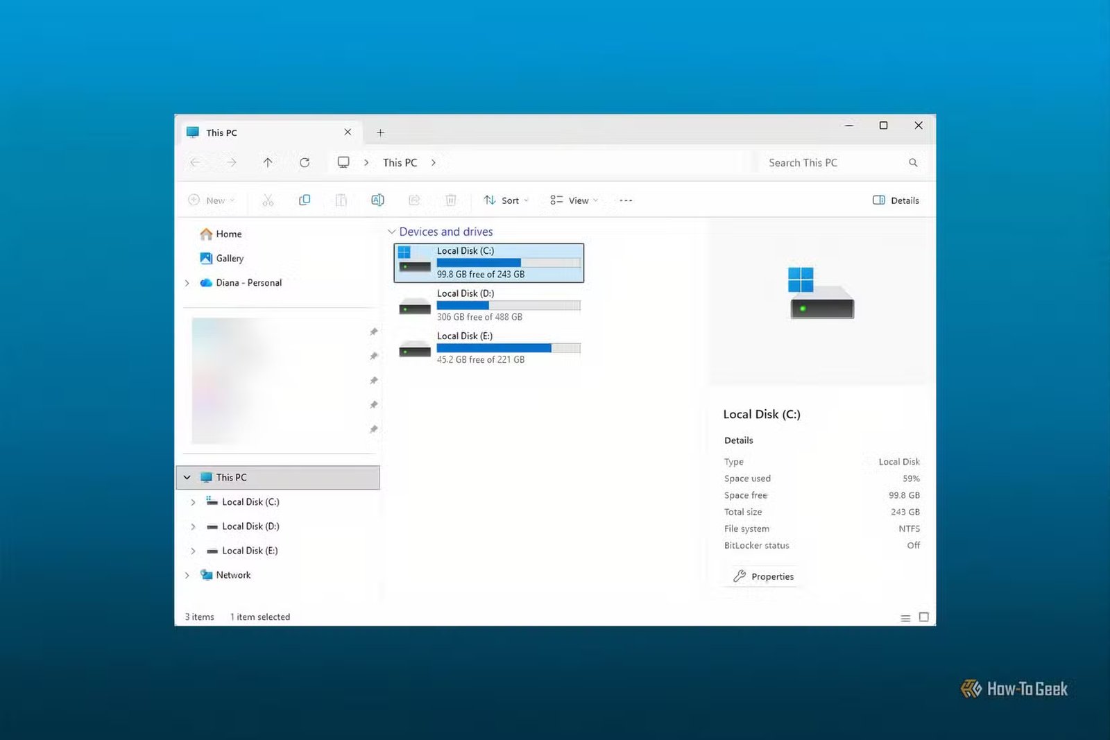 Présentation des lecteurs Windows et détails sur l’espace disque système dans Ce PC sous Windows 11.