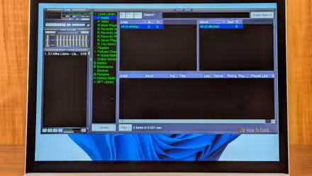 Winamp ouvert sur un ordinateur portable Windows 11. 