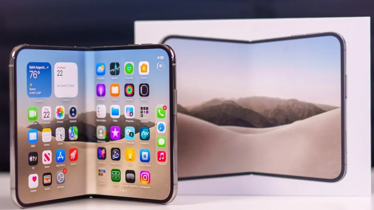 L'iPhone Duo s'est entièrement déplié pour révéler l'écran intérieur de 7,6 pouces.