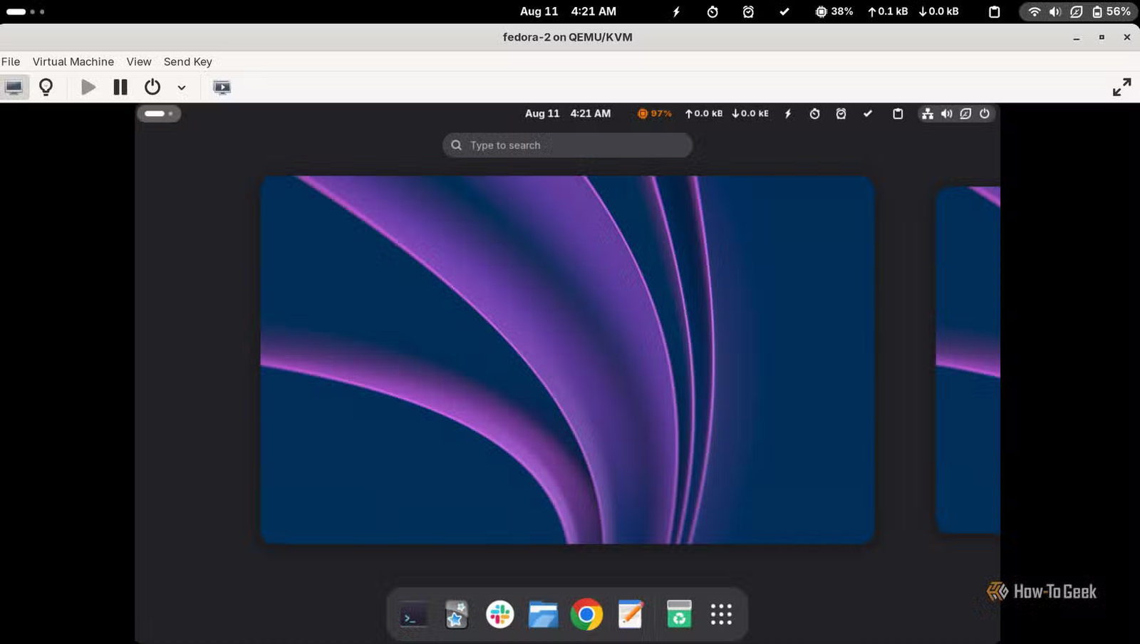 Capture d'écran d'un poussin pingouin Fedora fonctionnant sur une machine virtuelle sur la même configuration.
